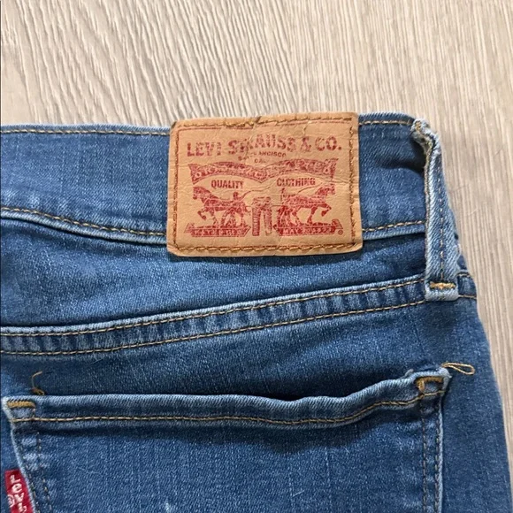 Levi's 710 Dark Blue Super Skinny Jeans for Women - Picture 4 of 6